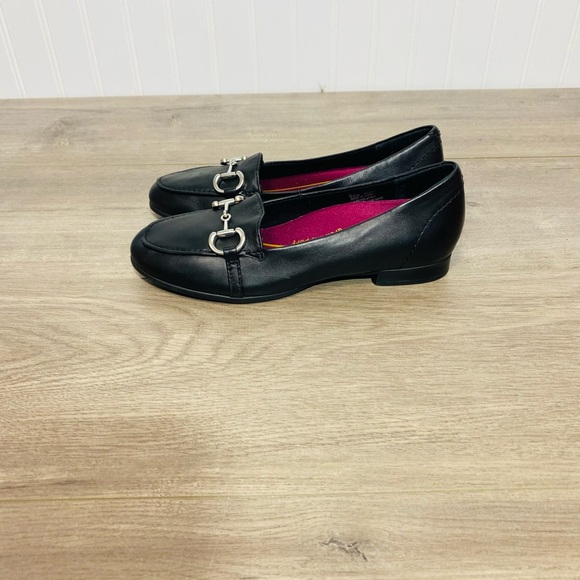 Use women Munro Loafers Black Leather size 8 - Picture 5 of 11